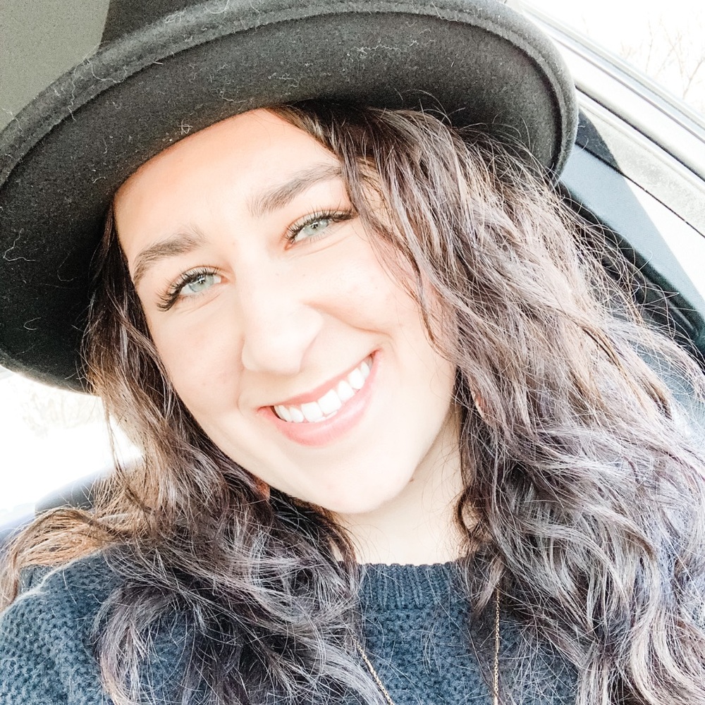 Meet your Posher, Kendra